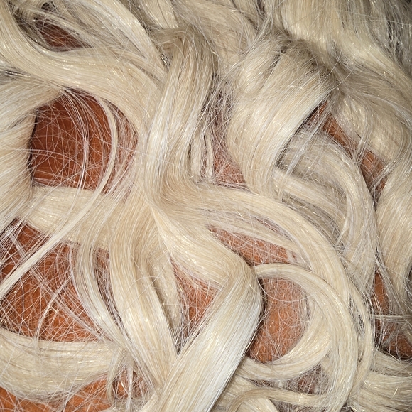 HAIR EXTENSIONS - Picture 6 of 10